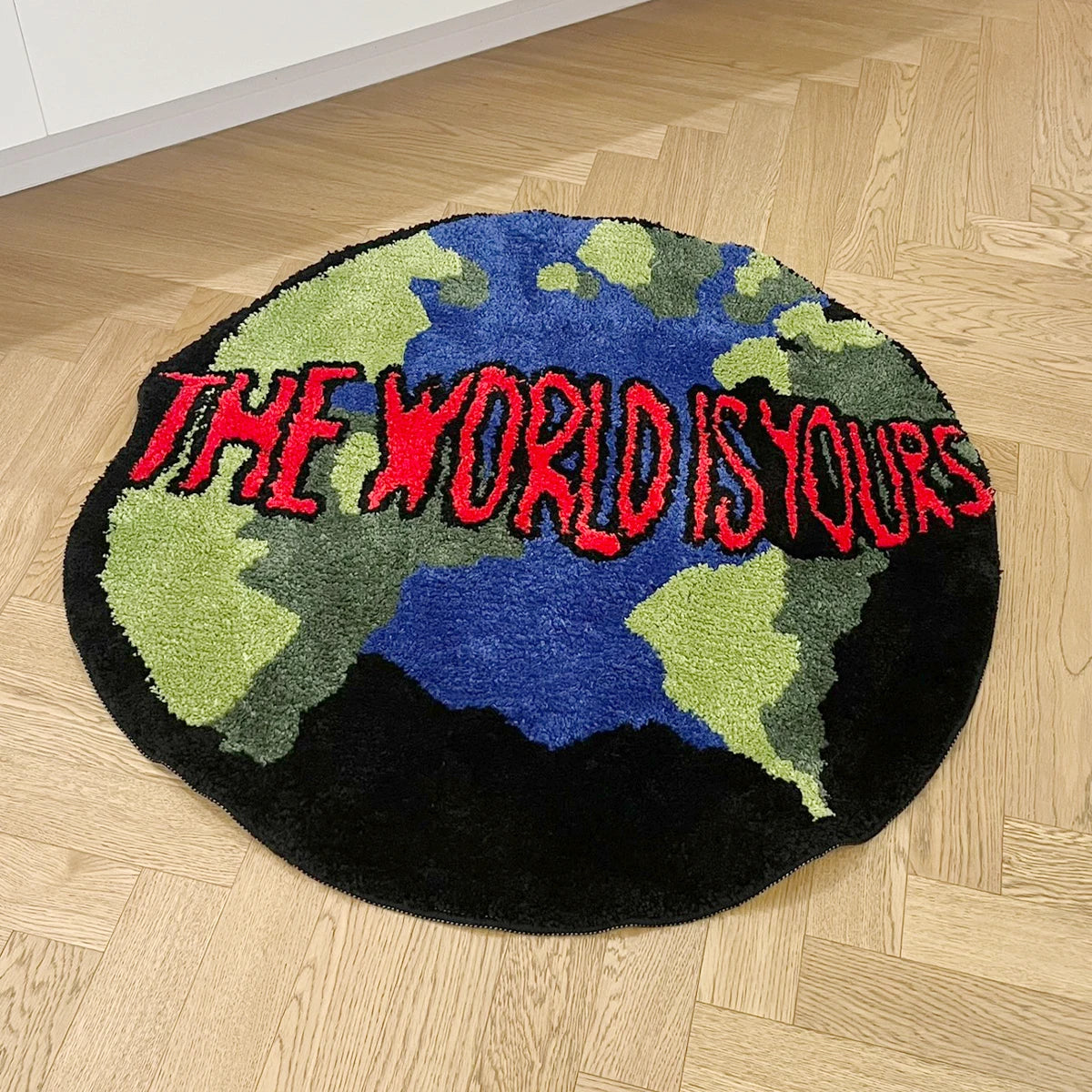 שטיח “The World Is Yours”