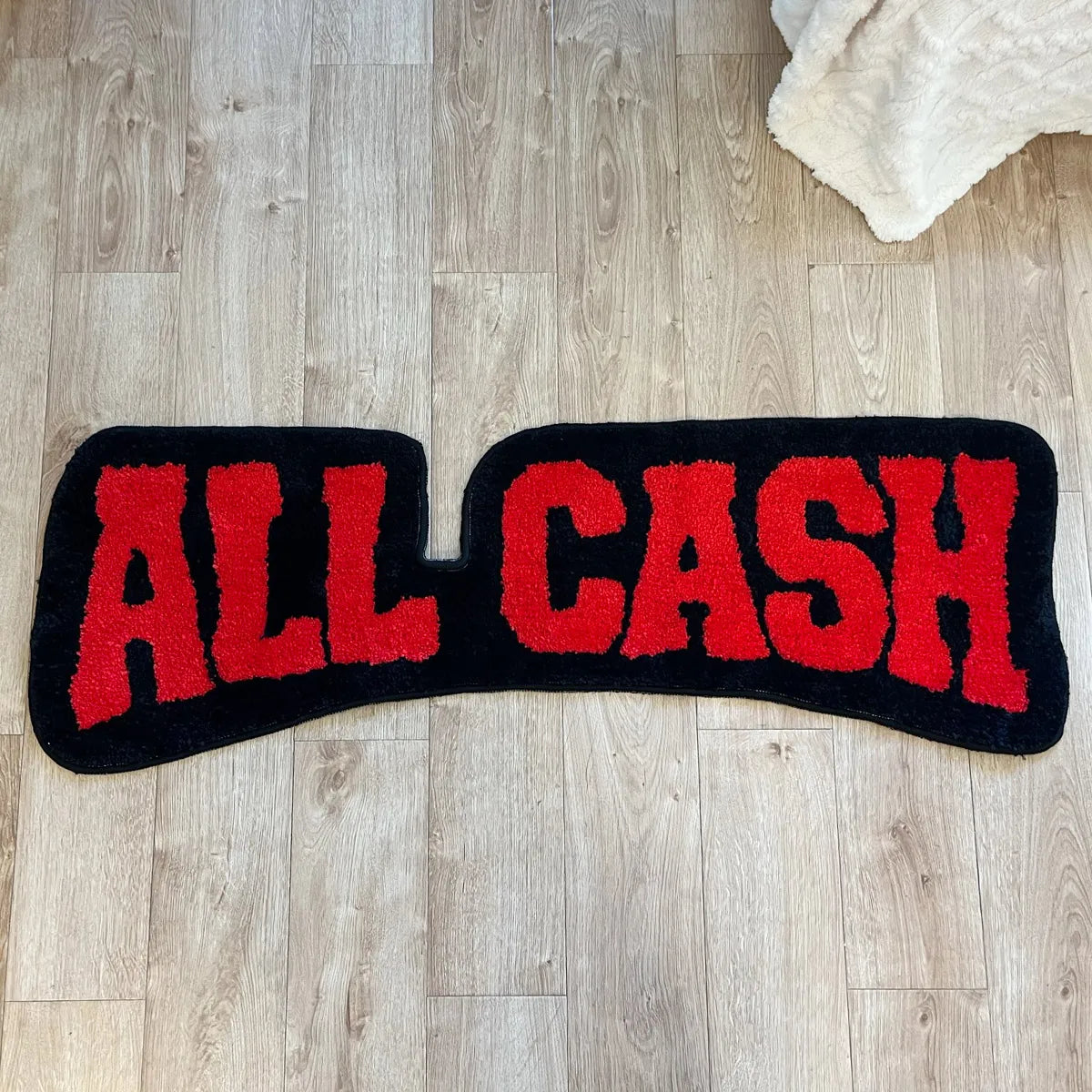 שטיח “ALL CASH”