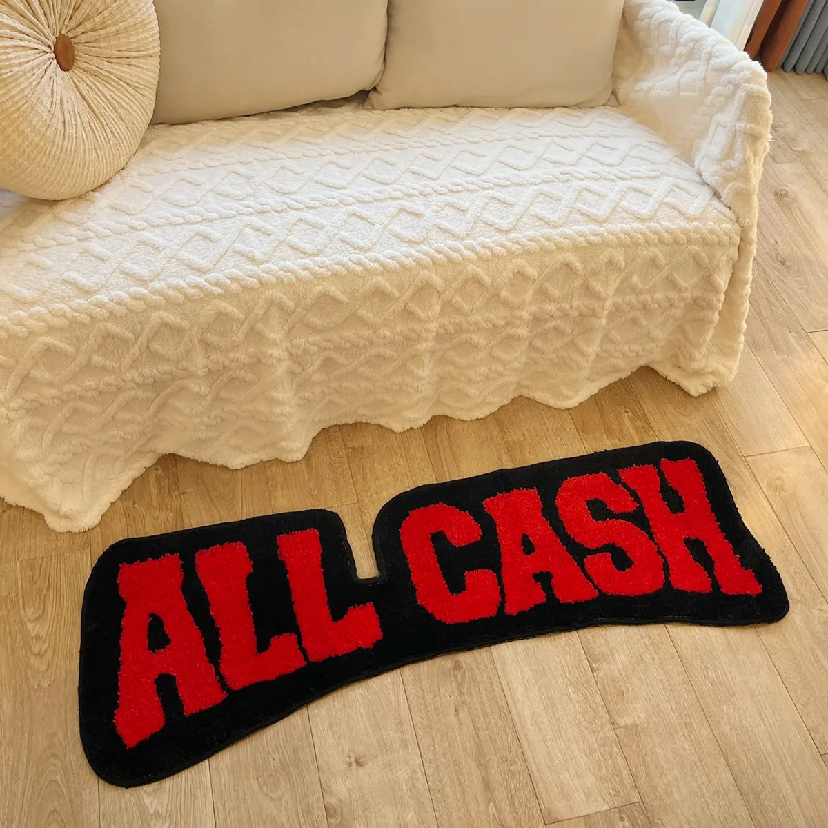 שטיח “ALL CASH”
